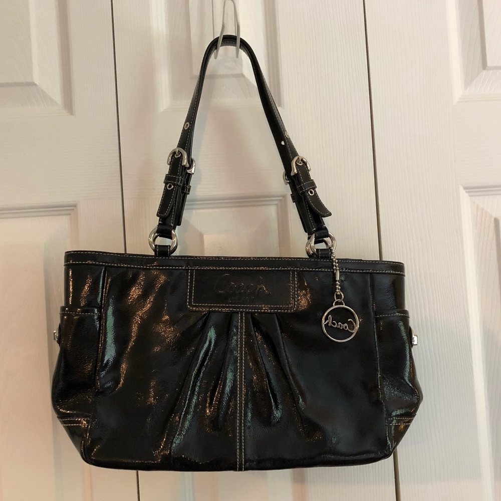 Coach patent leather shoulder bag